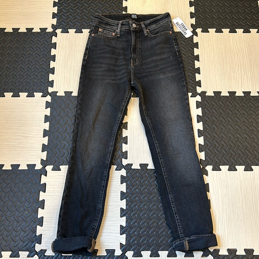 Urban outfitters skinny jeans in color, black size 27 NWT